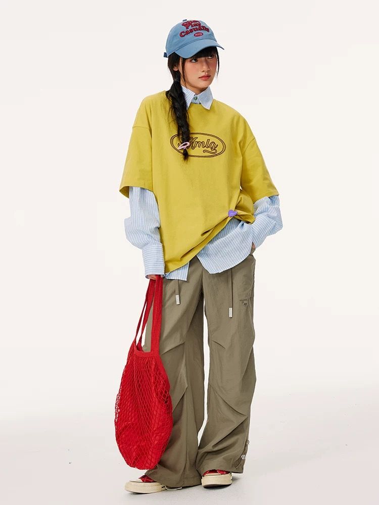 Everyday streetwear style – Yellow and light-blue shirt, khaki loose pants